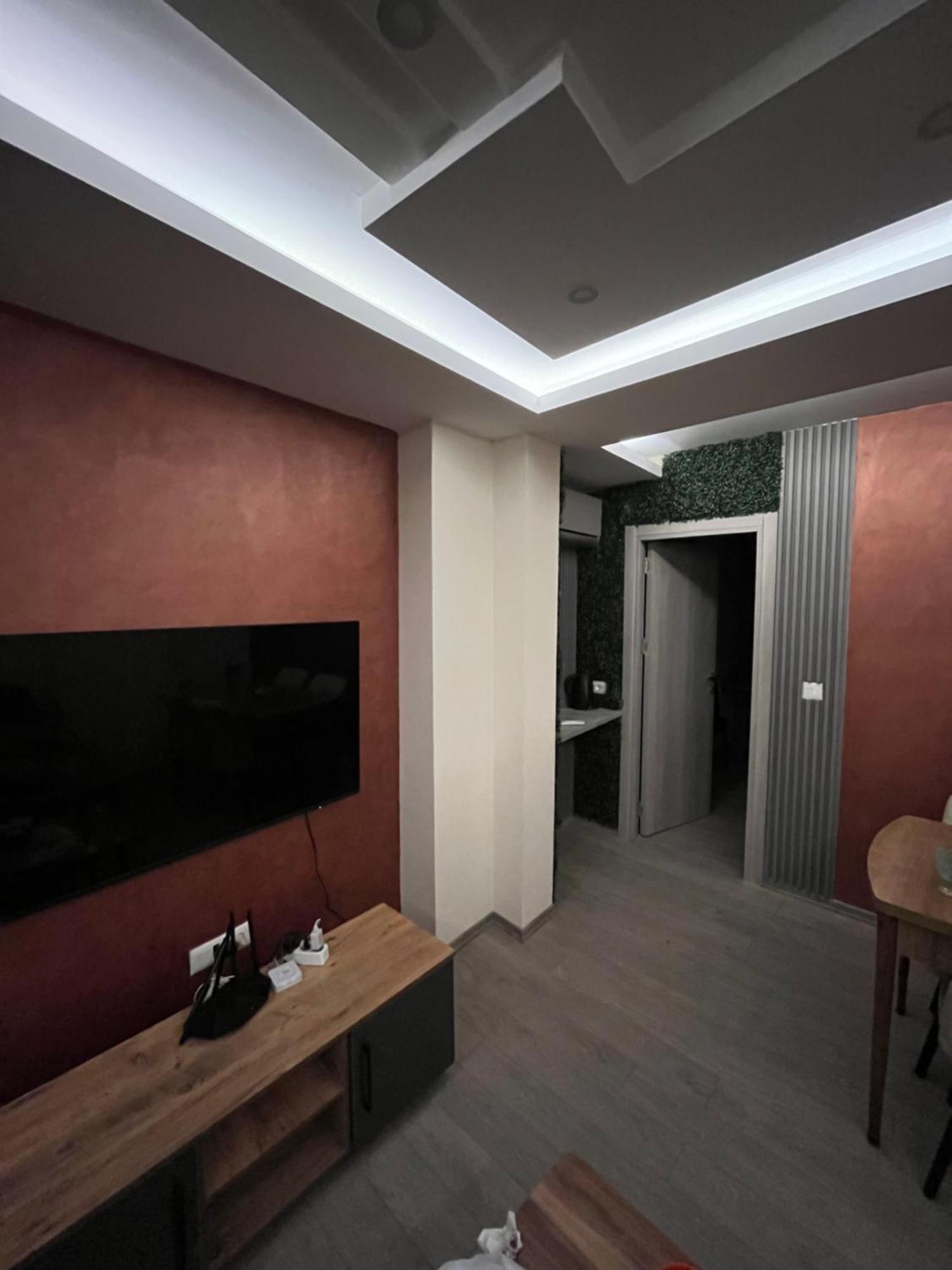 סקופיה Square Vanilla Apartments מראה חיצוני תמונה