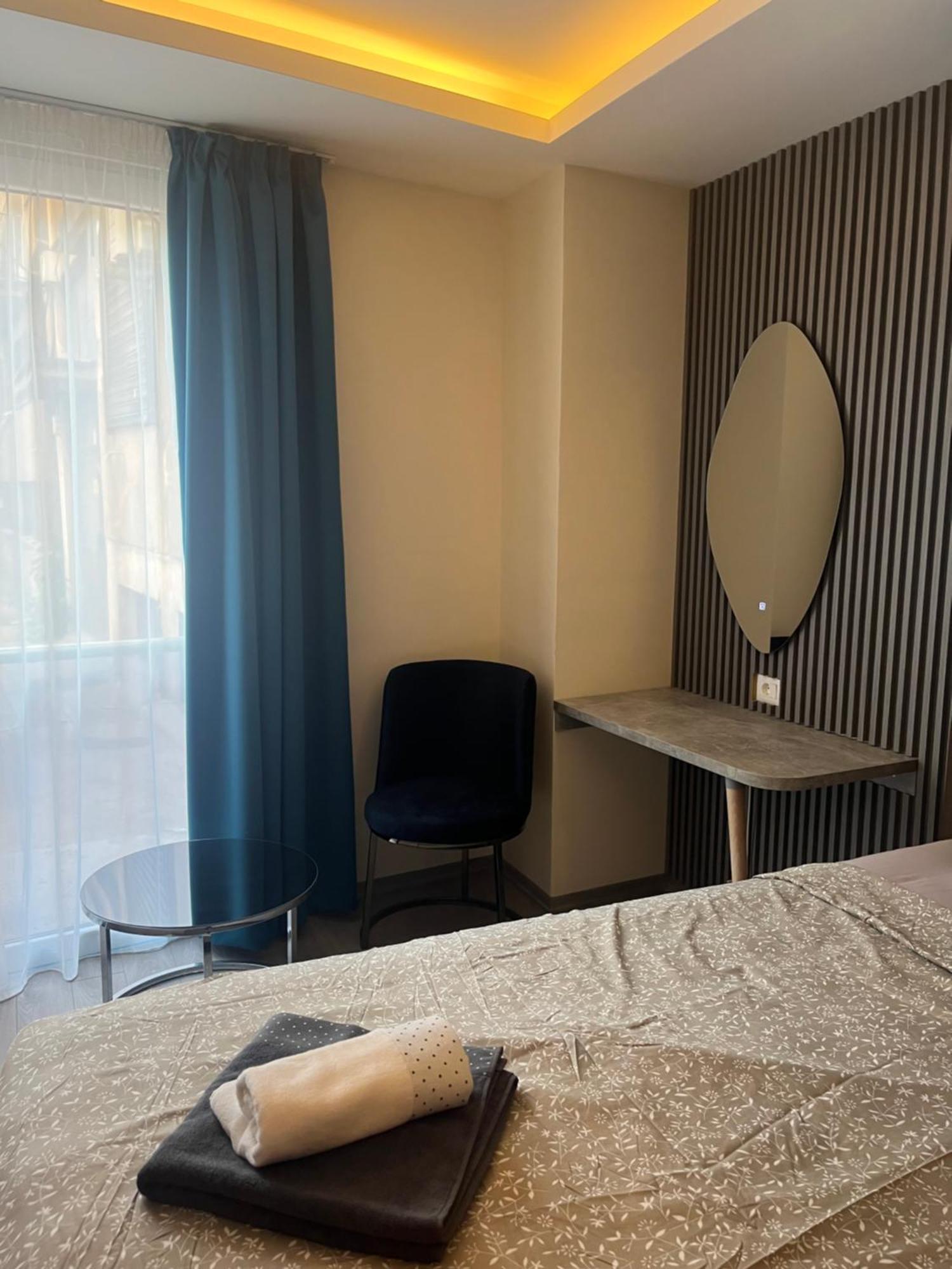 סקופיה Square Vanilla Apartments מראה חיצוני תמונה