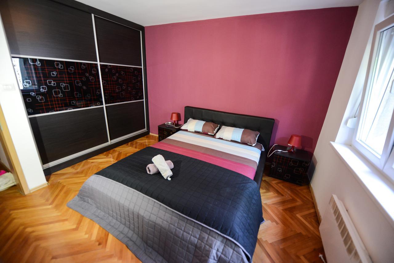 סקופיה Square Vanilla Apartments מראה חיצוני תמונה