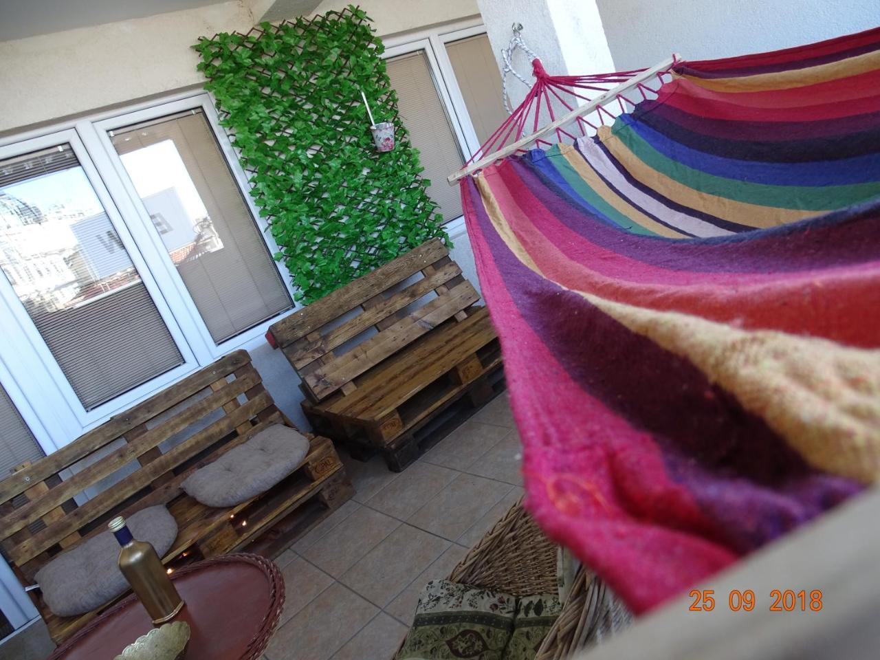 סקופיה Square Vanilla Apartments מראה חיצוני תמונה