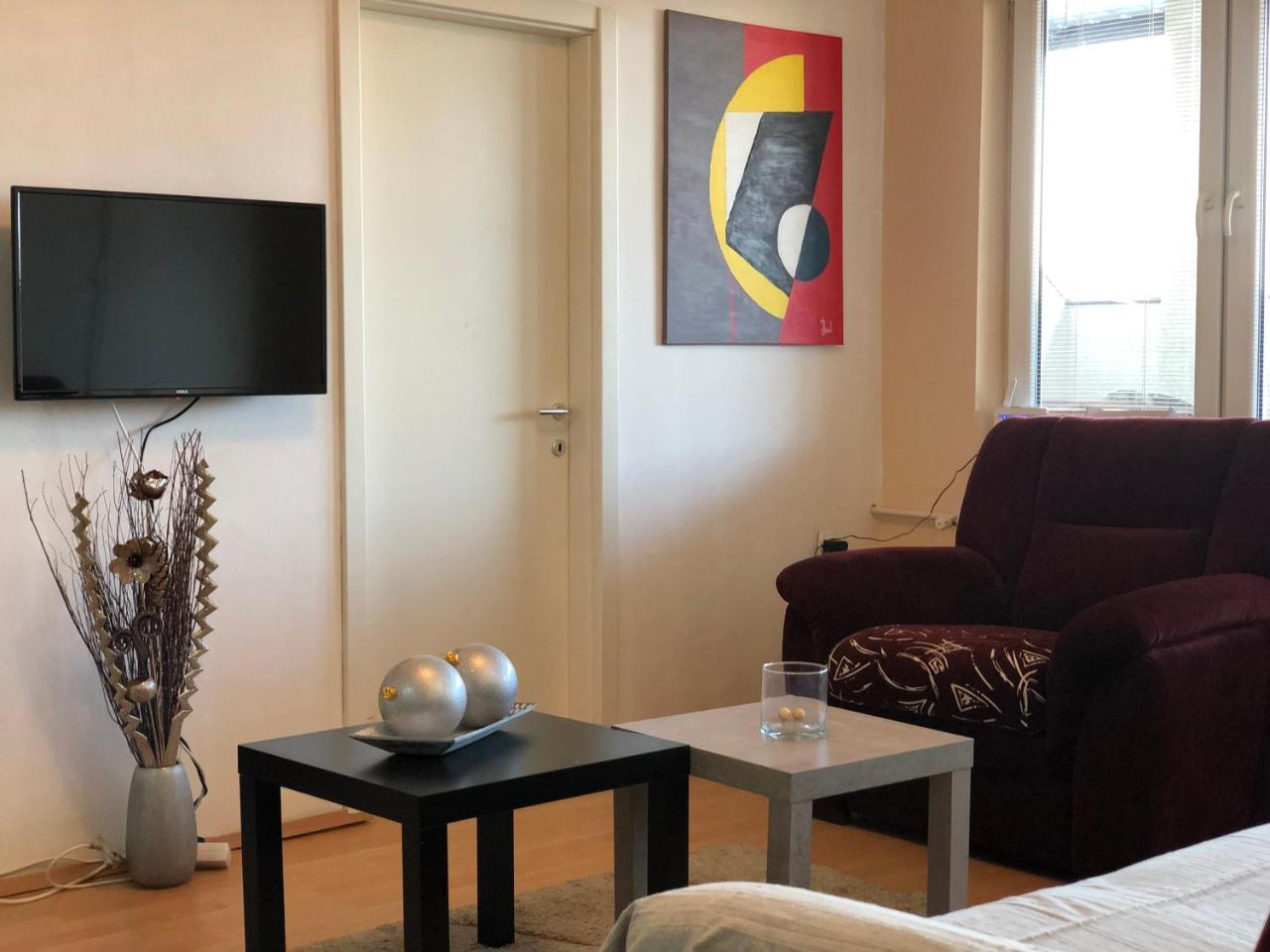 סקופיה Square Vanilla Apartments מראה חיצוני תמונה