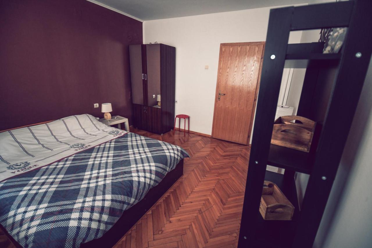 סקופיה Square Vanilla Apartments מראה חיצוני תמונה